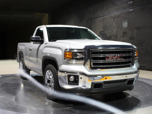 2014 GMC Sierra pickup (2).jpg